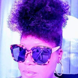 Meet your Posher, Tiffiany